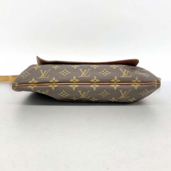 LOUIS VUITTON Authentic Brown Monogram Shoulder Bag